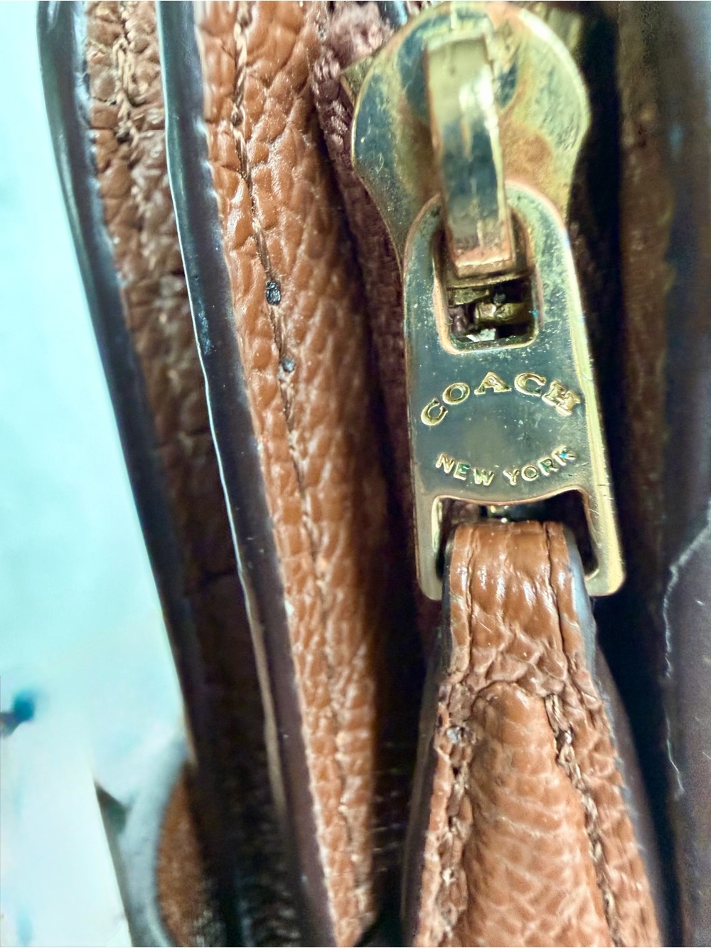 Coach Medium Corner Zip Wallet in Crossgrain Leather (Light Saddle) F11484 - Picture 7 of 15